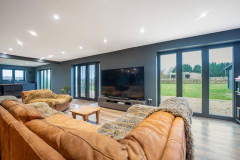 4 bedroom detached house for sale, Hall Lane, Frettenham