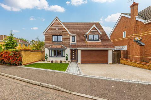 4 bedroom detached house for sale, Downhall Park Way, Rayleigh, SS6