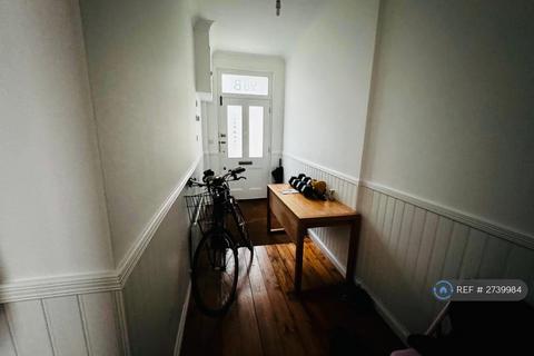 2 bedroom maisonette to rent, Mildmay Grove South, London, N1