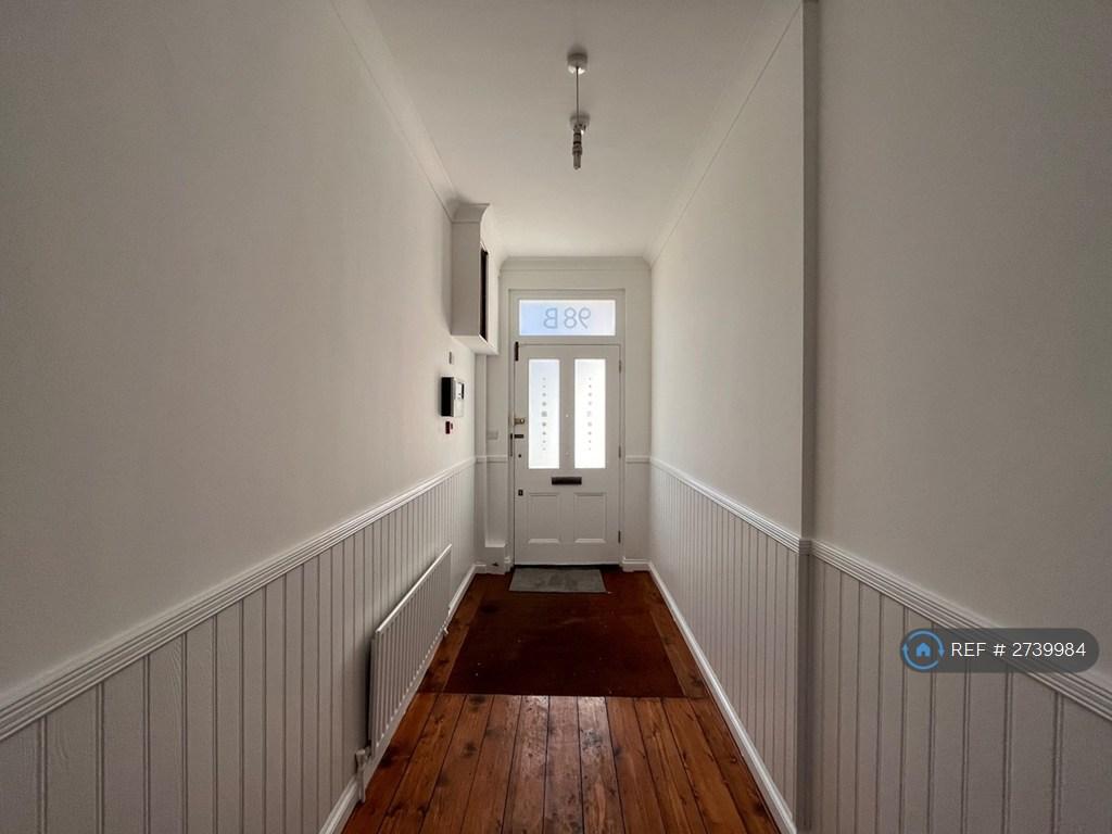 Private Entrance Hall