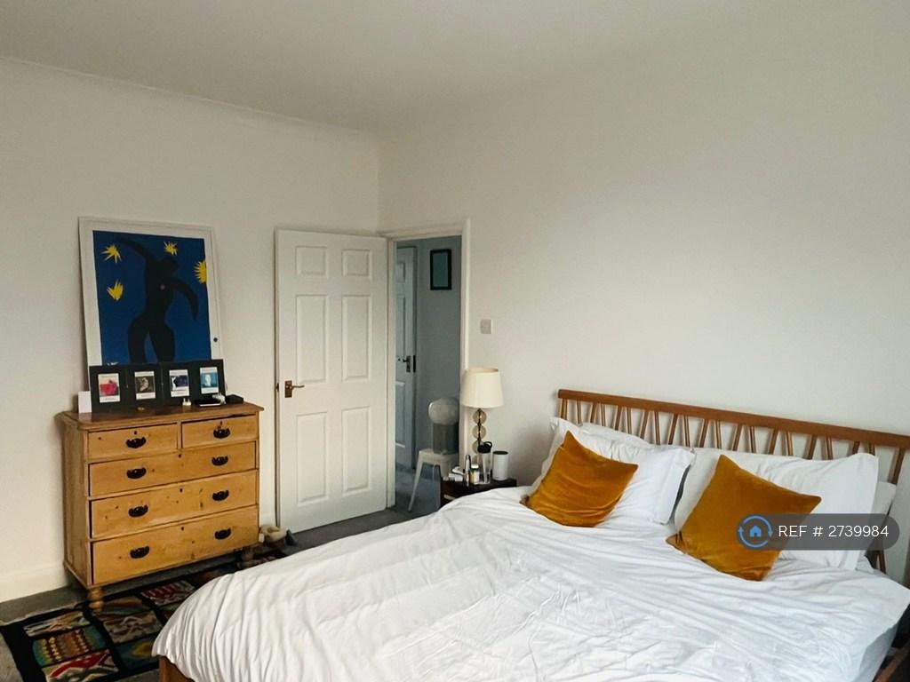 Main Bedroom With New Floor &amp; Fully Redecorated