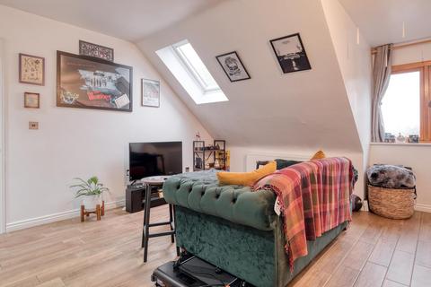 undefined, Redhill Road, Northfield, B31