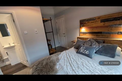 1 bedroom in a house share to rent, Monson Avenue, Cheltenham, GL50