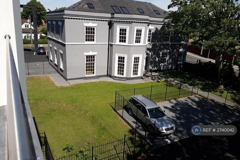 3 bedroom flat to rent, The Grange, Beeston, Nottingham, NG9