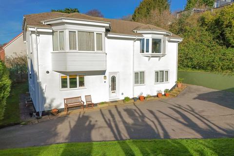 5 bedroom detached house for sale, Luscombe Road, Paignton