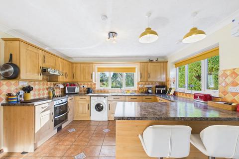 5 bedroom detached house for sale, Luscombe Road, Paignton