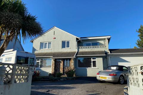 5 bedroom detached house for sale, Tor Close, Paignton