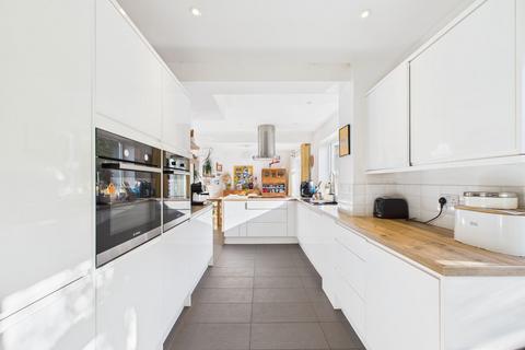 5 bedroom detached house for sale, Tor Close, Paignton