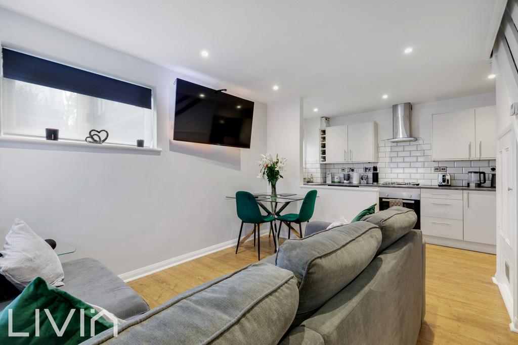 Penfold close 7  22
