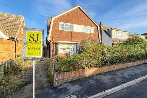3 bedroom detached house for sale, Brickwall close, Burnham-On-Crouch
