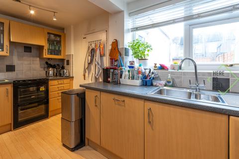 3 bedroom terraced house for sale, Edmonton, London N9