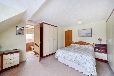 2 bedroom semi-detached house for sale, The Buntings, Covingham, Swindon, SN3
