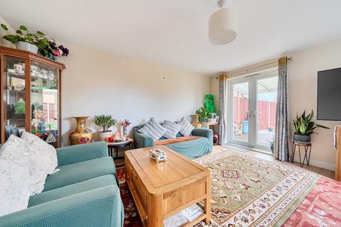 3 bedroom end of terrace house for sale, Horsham Road, Park South, Swindon, SN3