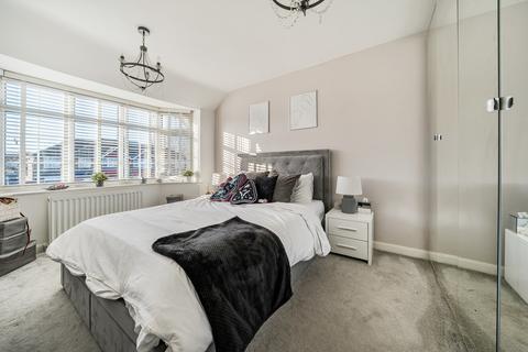 4 bedroom semi-detached house for sale, Bucklebury Close, Stratton St Margaret, Swindon, SN3