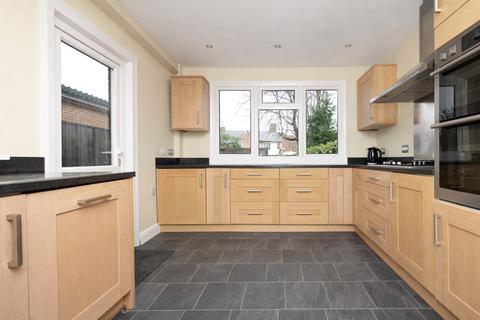 4 bedroom semi-detached house for sale, Woodstock Road South, St. Albans, Hertfordshire