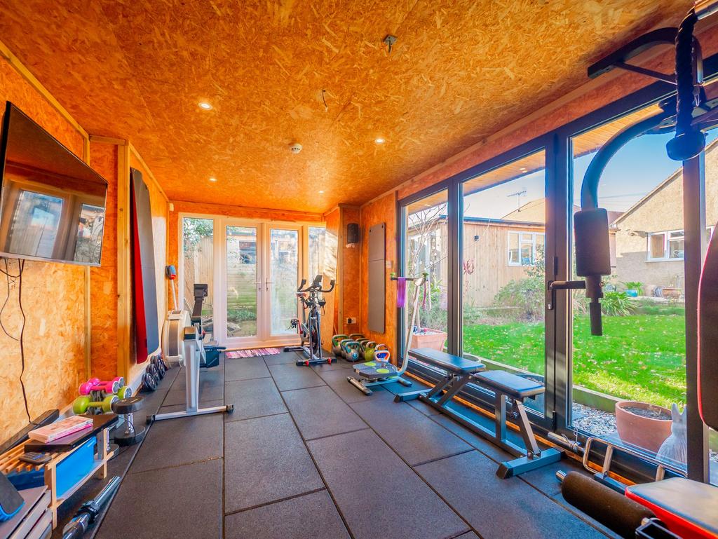 Gym/Summerhouse