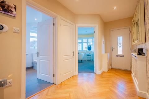 4 bedroom detached house for sale, Hazel Close, Benfleet SS7