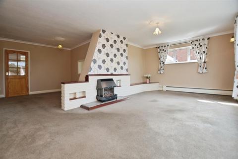 3 bedroom detached bungalow for sale, Wordsworth Road, Scunthorpe