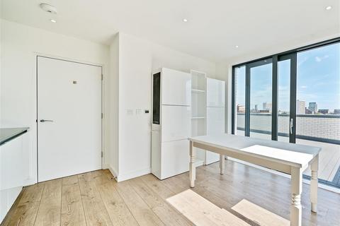2 bedroom flat to rent, St. Pauls Way, Limehouse, E3