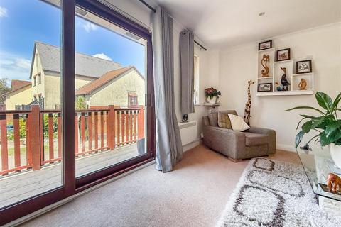 3 bedroom end of terrace house for sale, Coverack Way, Port Solent