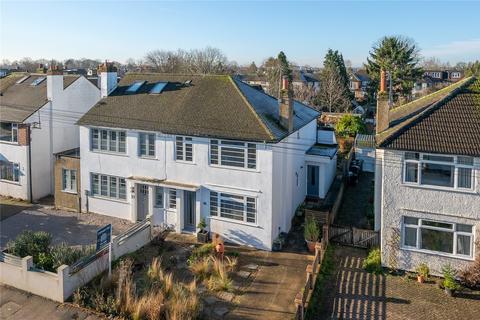Oakwood Drive, St. Albans, Hertfordshire