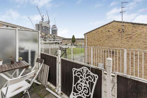 3 bedroom flat to rent, Amina Way, Bermondsey, SE16