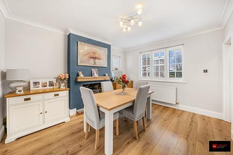 3 bedroom semi-detached house for sale, Hockley Road, Rayleigh, SS6