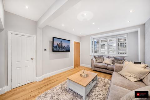 Hockley Road, Rayleigh, SS6