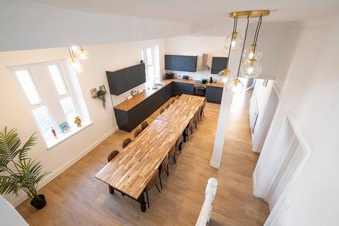 5 bedroom detached house for sale, Quarella, Bridgend, CF31