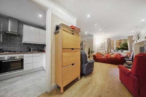 3 bedroom end of terrace house for sale, Ladygrove, Croydon, Pixton Way, CR0