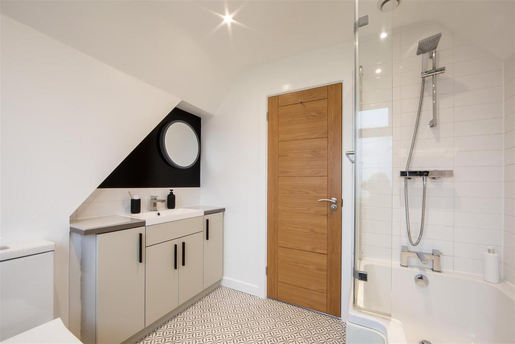 BATH 02.jpg