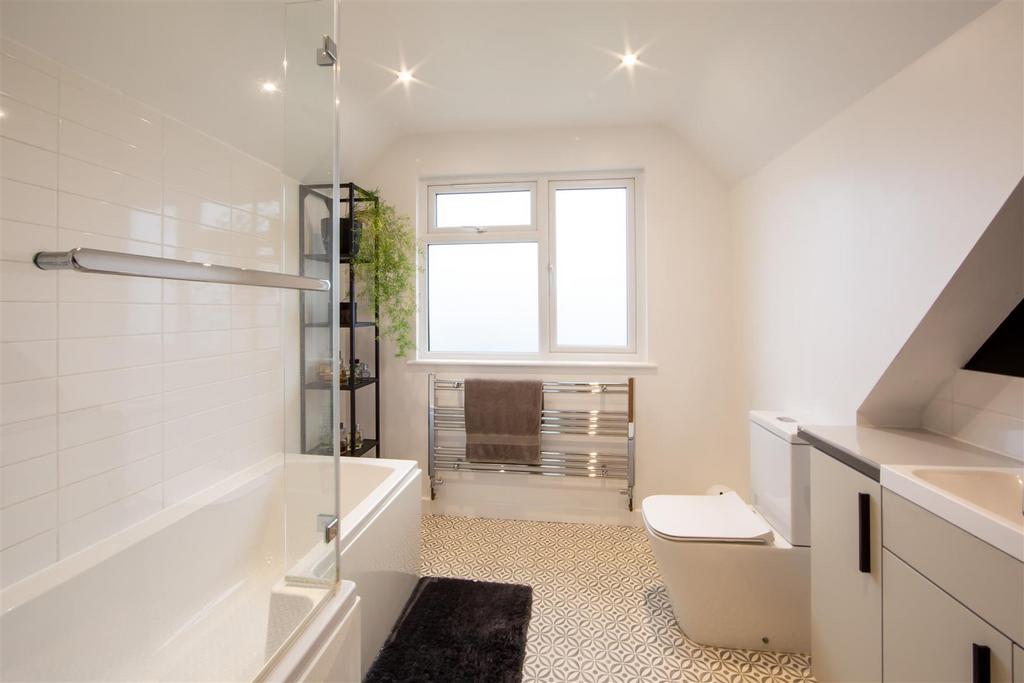 BATH 01.jpg