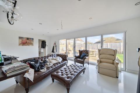 3 bedroom bungalow for sale, Ridge Lane, Watford, Hertfordshire