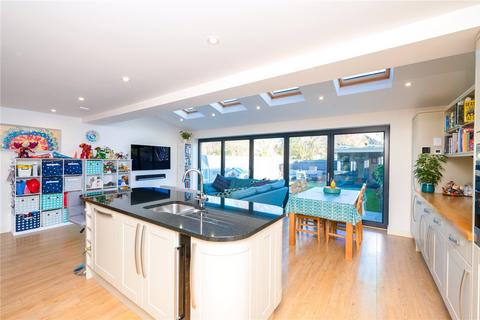 4 bedroom semi-detached house for sale, Cairns Close, St. Albans, Hertfordshire