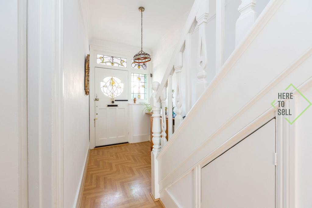 10 Hillside Avenue, N11 3 DE-12