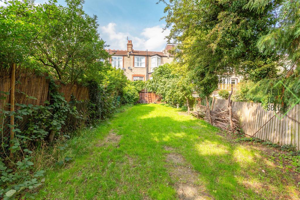 10 Hillside Avenue, N11 3 DE-2