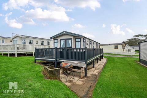2 bedroom detached bungalow for sale, B19 Durdle Door Holiday Park, West Lulworth, BH20 5