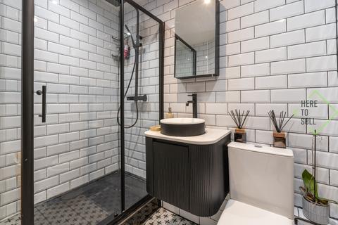 2 bedroom terraced house for sale, London N12