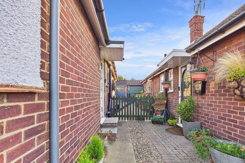 4 bedroom semi-detached bungalow for sale, Heath Row, Bishop's Stortford CM23
