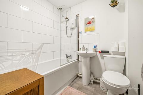 1 bedroom apartment for sale, Bryn Y Mor Crescent, Swansea