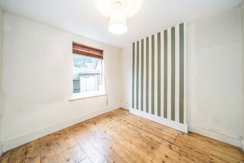 1 bedroom flat for sale, Dafforne Road, London SW17