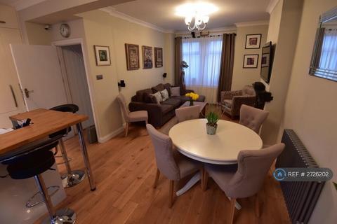 3 bedroom end of terrace house to rent - Fernbrook Road, London, SE13