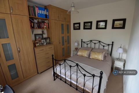 3 bedroom end of terrace house to rent, Fernbrook Road, London, SE13