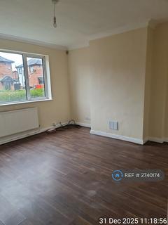 3 bedroom semi-detached house to rent, Village Drive, Ribbleton, Preston, PR2