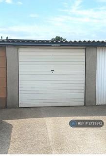 1 bedroom terraced house to rent, Clifton Walk, Benfleet, SS7