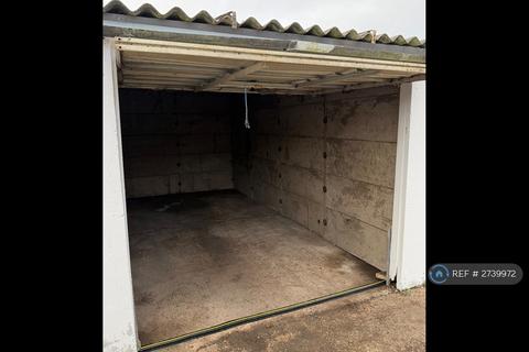 1 bedroom terraced house to rent, Clifton Walk, Benfleet, SS7