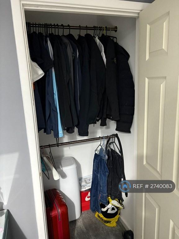 Wardrobe Main Bedroom