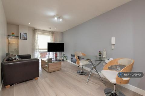 2 bedroom flat to rent - East Street, Leeds, LS9