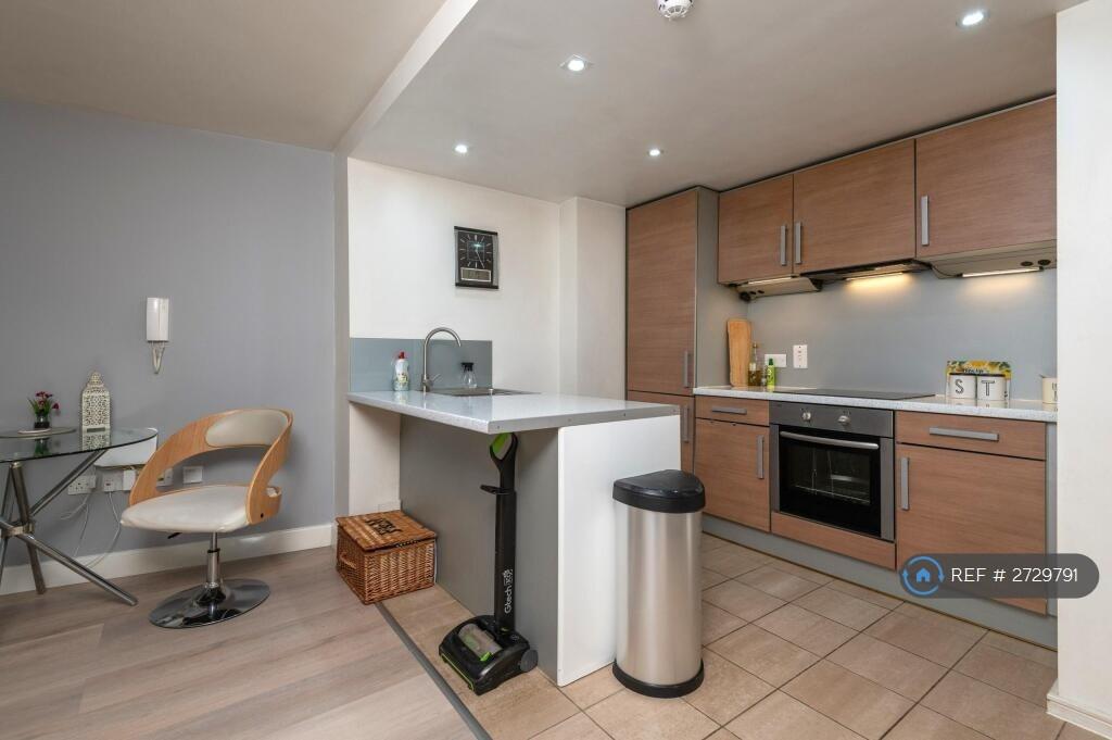 Kitchen 1