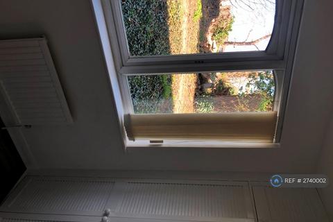 2 bedroom maisonette to rent, Peplow Close, Yiewsley, UB7